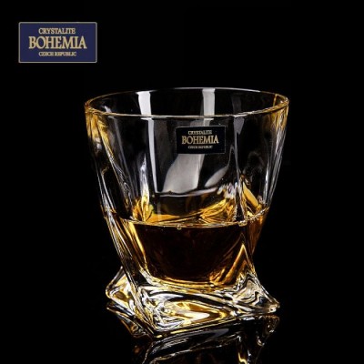 Усукана чаша за уиски серия Куадро Bohemia Crystalite № 71325